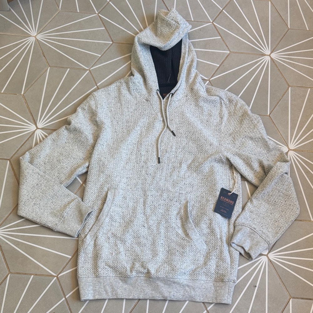 Redmond Clothing Outfitters Light Gray Textured Pullover Hoodie SZ SMALL NWT